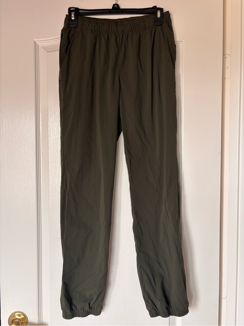 REI Boys Hiking Pants Jogger style Youth size XL 18 olive green
